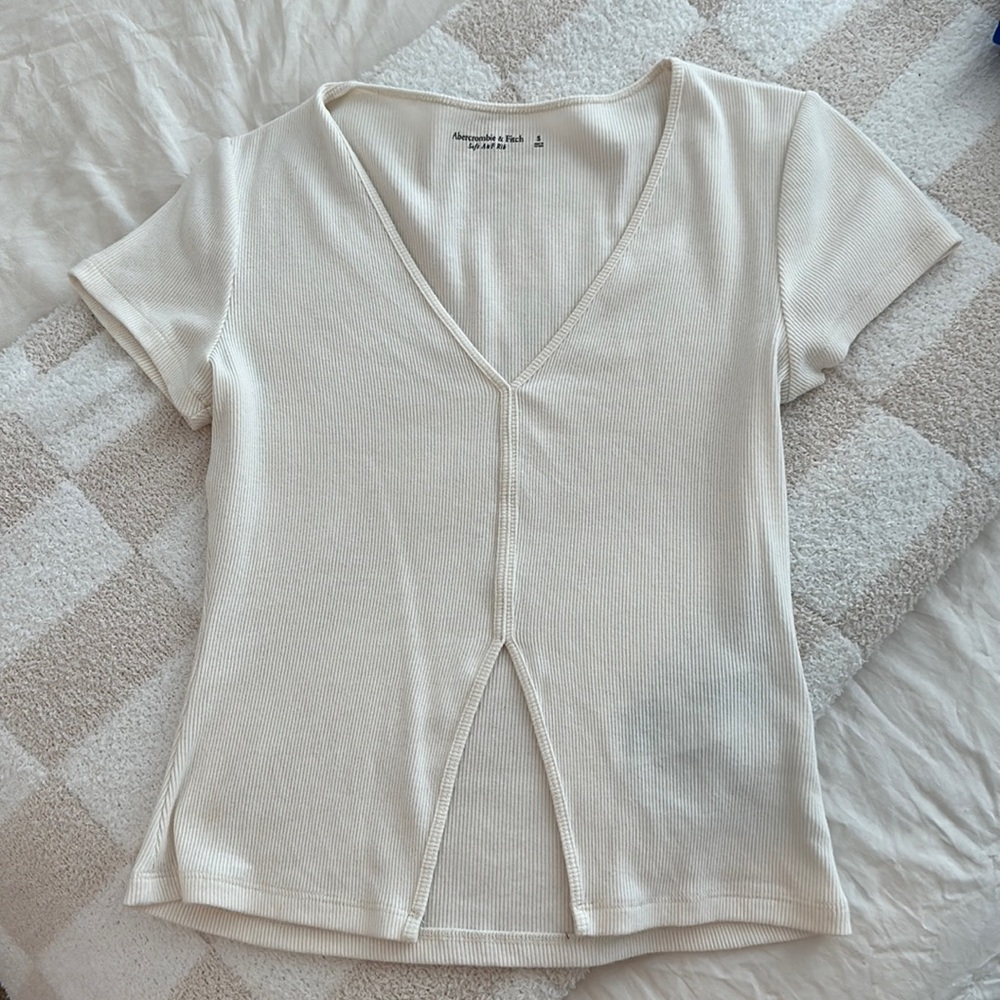 A&F cream ribbed top